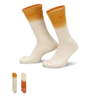 Nike Everyday Plus Cushioned Crew Socks (2 Pairs). Nike ID